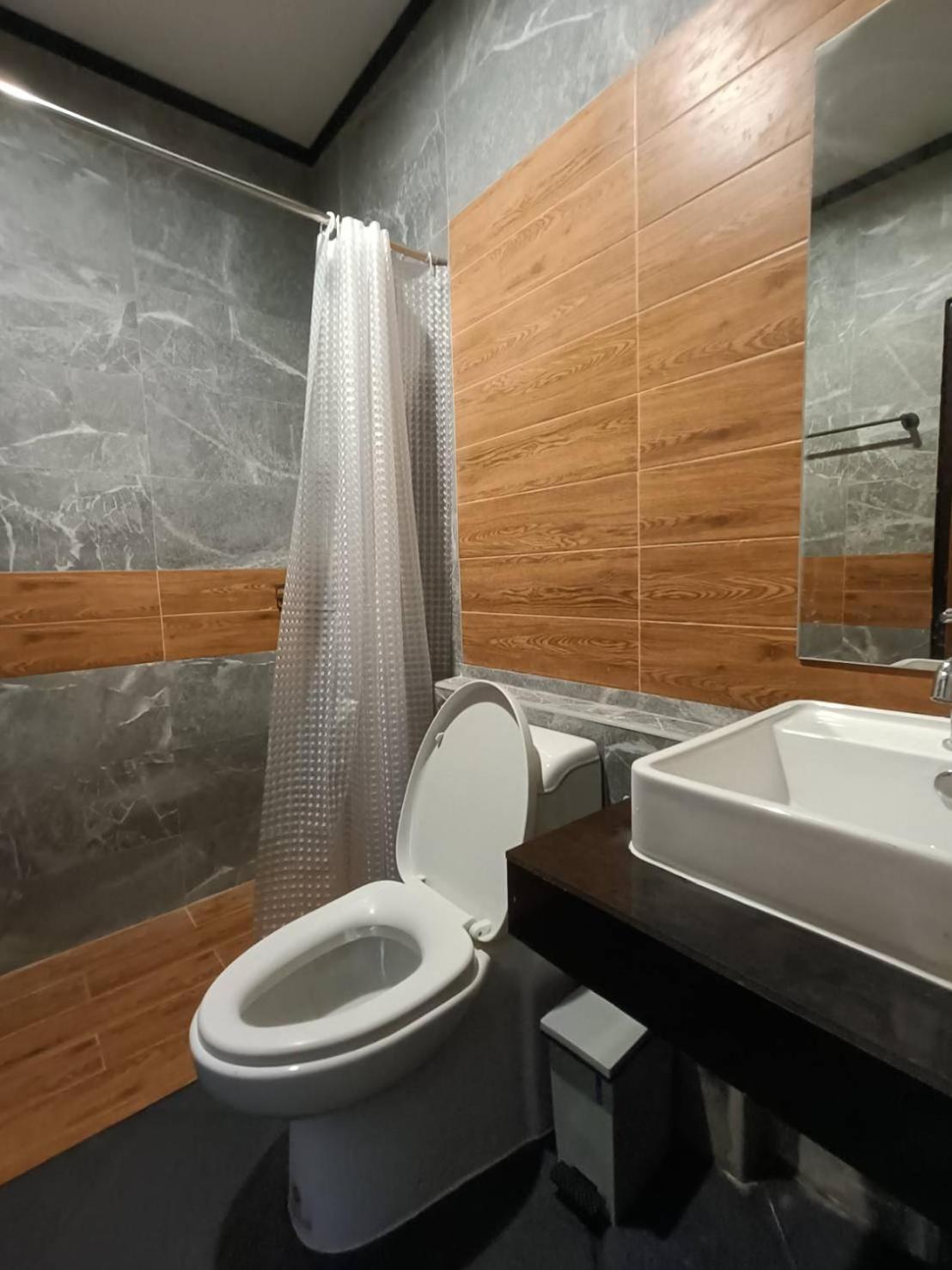 Lanta Chaolay Hostel Koh Lanta Ngoại thất bức ảnh