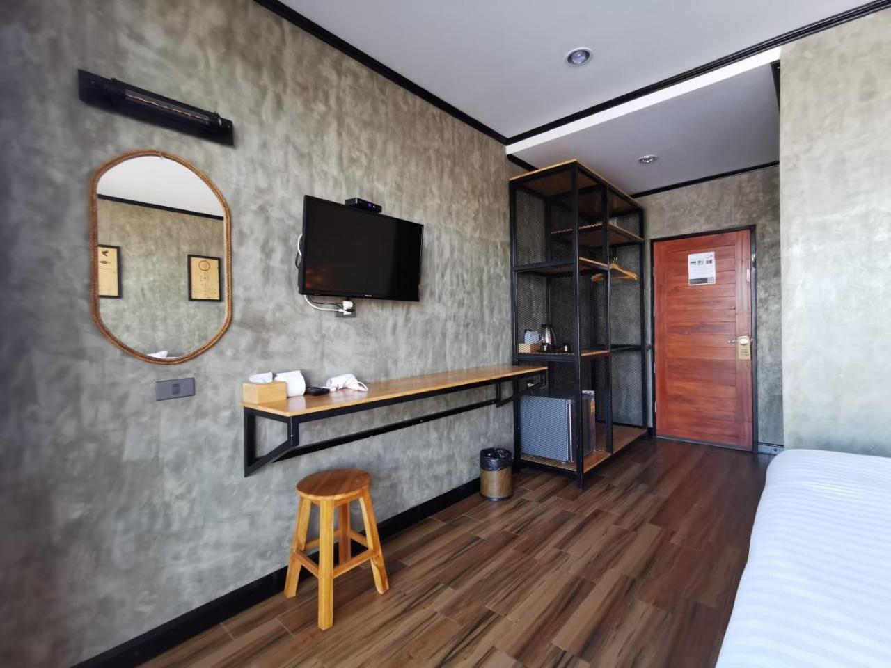 Lanta Chaolay Hostel Koh Lanta Ngoại thất bức ảnh