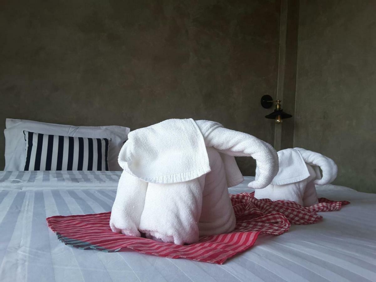 Lanta Chaolay Hostel Koh Lanta Ngoại thất bức ảnh