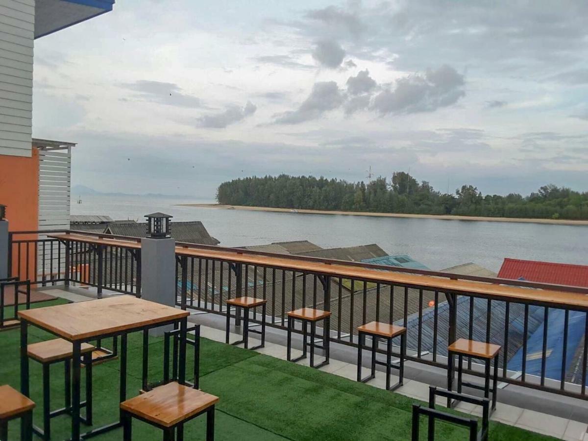 Lanta Chaolay Hostel Koh Lanta Ngoại thất bức ảnh